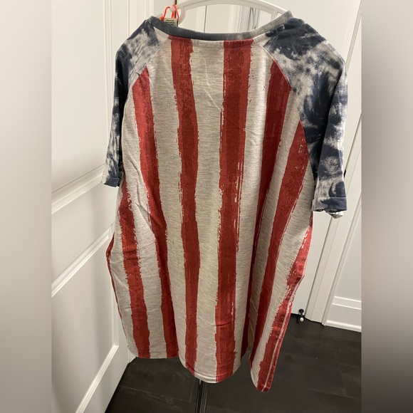 Cool tee! - Picture 2 of 2